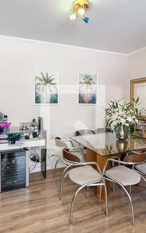 Apartamento à venda com 76m², 3 quartos e 1 vagaSala