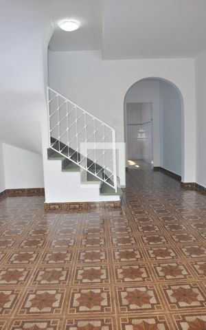 Casa para alugar com 150m², 3 quartos e 1 vagaSala