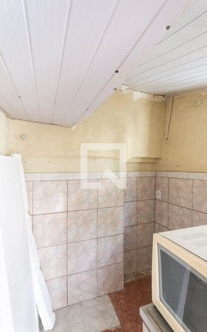 Casa à venda com 500m², 3 quartos e 6 vagasKitnet anexo da casa