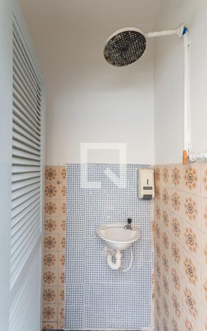 Casa à venda com 500m², 3 quartos e 6 vagasBanheiro de serviço