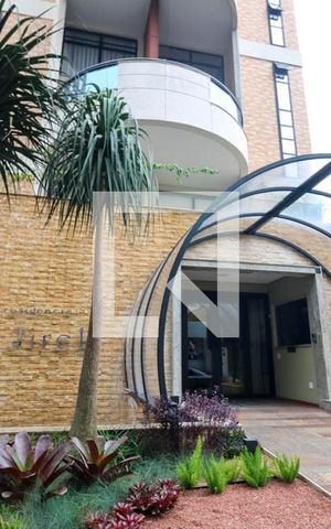 Apartamento à venda com 169m², 2 quartos e 3 vagasFachada