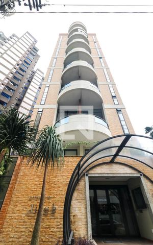 Apartamento à venda com 169m², 2 quartos e 3 vagasFachada