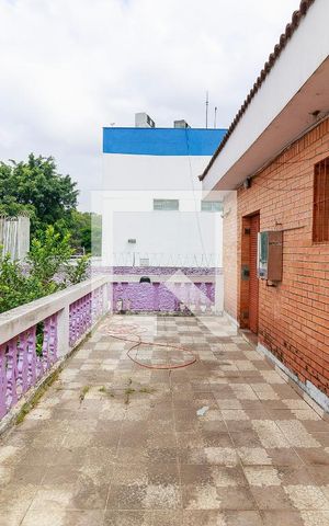Casa para alugar com 480m², 5 quartos e 8 vagas Casa para alugar com 480m², 5 quartos e 8 vagasSuíte - Varanda