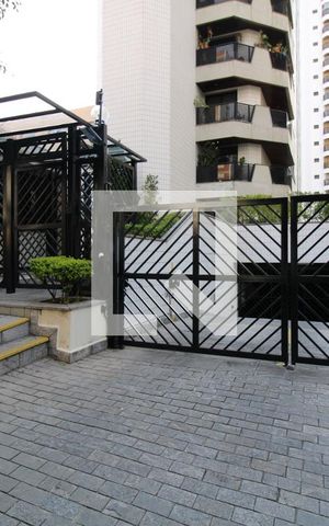 Apartamento à venda com 155m², 4 quartos e 3 vagasFachada e portaria 