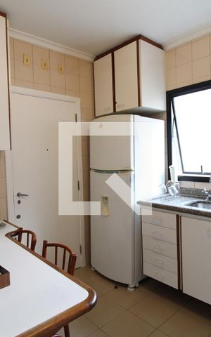 Apartamento à venda com 155m², 4 quartos e 3 vagasCozinha 