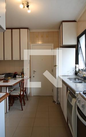 Apartamento à venda com 155m², 4 quartos e 3 vagasCozinha