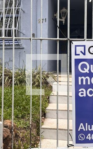 Casa à venda com 900m², 3 quartos e 3 vagasFachada