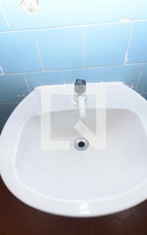Casa para alugar com 50m², 1 quarto e 1 vagaBanheiro