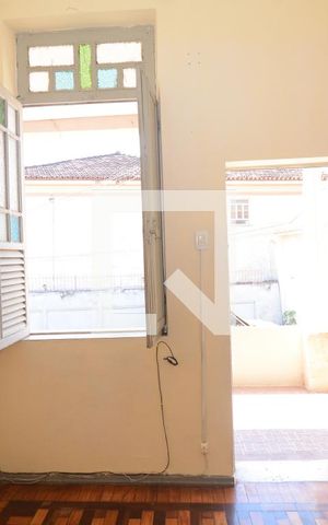 Casa para alugar com 50m², 1 quarto e 1 vagaSala