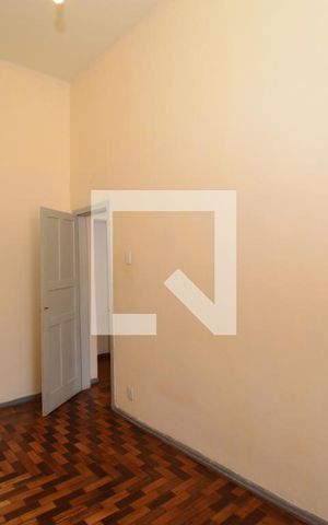 Casa para alugar com 50m², 1 quarto e 1 vagaQuarto
