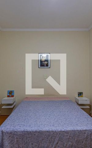 Casa à venda com 224m², 3 quartos e 4 vagas Casa à venda com 224m², 3 quartos e 4 vagasQuarto 1