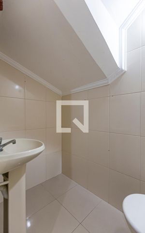 Casa à venda com 224m², 3 quartos e 4 vagas Casa à venda com 224m², 3 quartos e 4 vagasBanheiro - Garagem