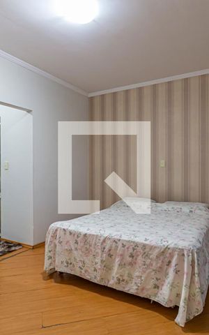 Casa à venda com 224m², 3 quartos e 4 vagas Casa à venda com 224m², 3 quartos e 4 vagasSuite