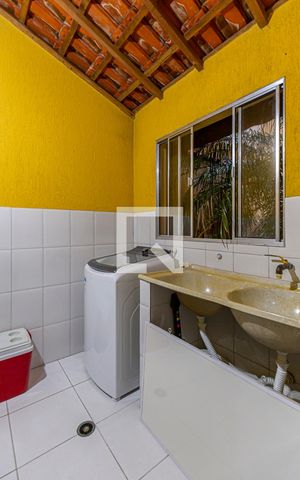Casa à venda com 224m², 3 quartos e 4 vagas Casa à venda com 224m², 3 quartos e 4 vagasÁrea de Serviço