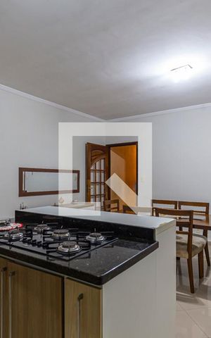 Casa à venda com 224m², 3 quartos e 4 vagas Casa à venda com 224m², 3 quartos e 4 vagasCozinha