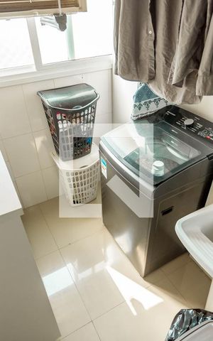 Apartamento à venda com 85m², 3 quartos e 2 vagas Apartamento à venda com 85m², 3 quartos e 2 vagasArea de |Serviços
