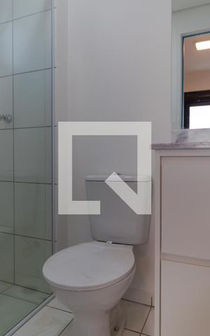 Apartamento à venda com 63m², 3 quartos e 2 vagas Apartamento à venda com 63m², 3 quartos e 2 vagasBanheiro da Suíte