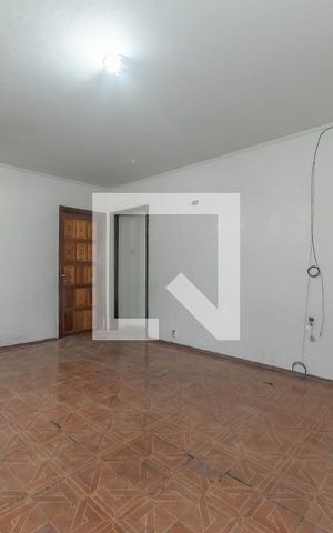 Casa para alugar com 210m², 3 quartos e 3 vagas Casa para alugar com 210m², 3 quartos e 3 vagasSala