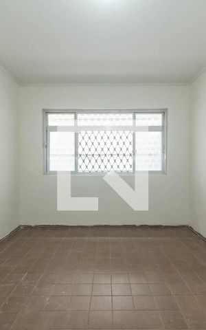 Casa para alugar com 210m², 3 quartos e 3 vagas Casa para alugar com 210m², 3 quartos e 3 vagasQuarto 1