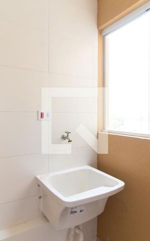 Apartamento à venda com 40m², 2 quartos e sem vaga Apartamento à venda com 40m², 2 quartos e sem vagaÁrea de Serviço