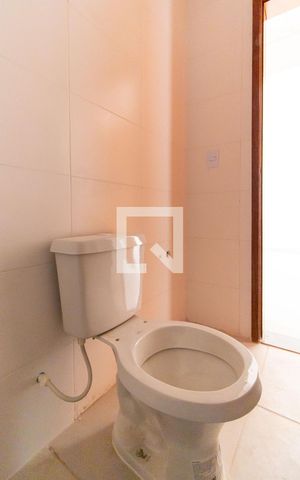 Apartamento à venda com 40m², 2 quartos e sem vaga Apartamento à venda com 40m², 2 quartos e sem vagaBanheiro