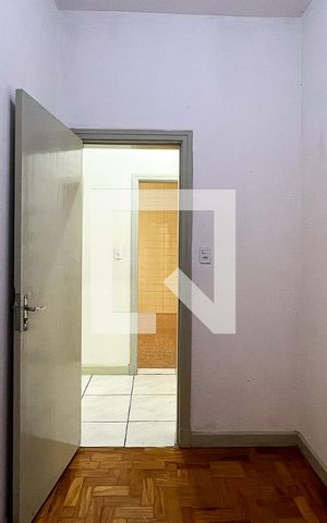 Apartamento para alugar com 70m², 2 quartos e sem vagaEscritório