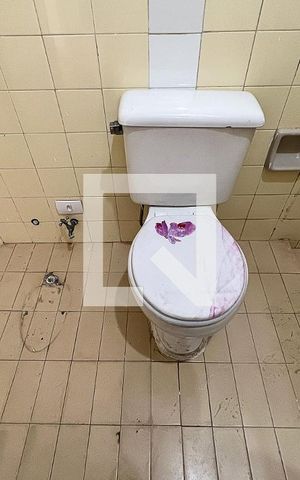 Apartamento para alugar com 70m², 2 quartos e sem vagaBanheiro