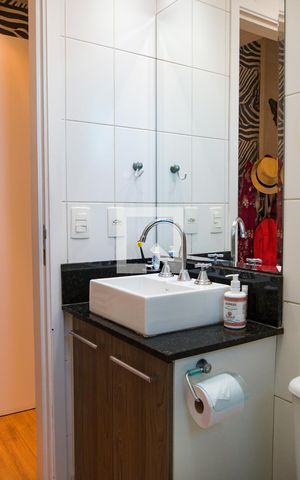 Apartamento à venda com 60m², 2 quartos e 1 vagaBanheiro da Suíte