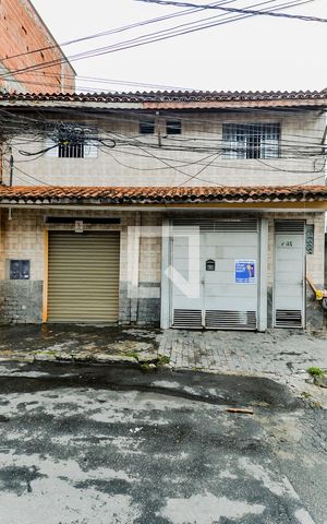 Casa para alugar com 110m², 2 quartos e 1 vagaFachada