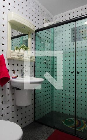 Casa à venda com 160m², 3 quartos e 2 vagasBanheiro Social -Piso Térreo