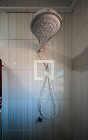 Casa à venda com 160m², 3 quartos e 2 vagasSuíte