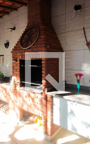 Casa à venda com 160m², 3 quartos e 2 vagasQuintal