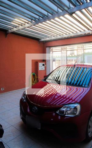 Casa à venda com 160m², 3 quartos e 2 vagasGaragem