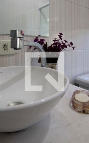 Casa à venda com 160m², 3 quartos e 2 vagasSuíte