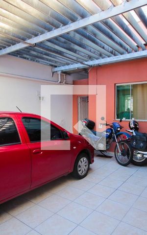 Casa à venda com 160m², 3 quartos e 2 vagasGaragem