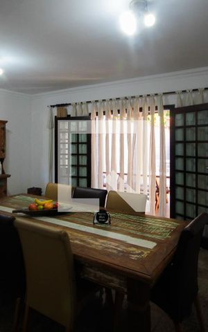 Casa à venda com 160m², 3 quartos e 2 vagasSala de Jantar