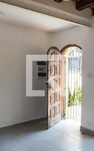 Casa para alugar com 130m², 3 quartos e 1 vaga Casa para alugar com 130m², 3 quartos e 1 vagaSala