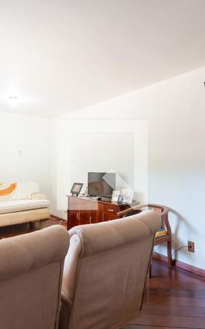 Casa à venda com 200m², 2 quartos e 1 vagaSala