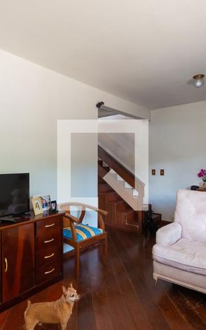 Casa à venda com 200m², 2 quartos e 1 vagaSala