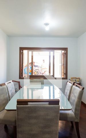 Casa à venda com 200m², 2 quartos e 1 vagaSala