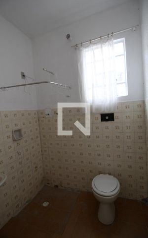 Casa para alugar com 15m², 2 quartos e sem vagaBanheiro