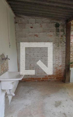 Casa para alugar com 15m², 2 quartos e sem vagaÁrea de Serviço