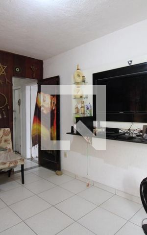 Casa de condomínio para alugar com 200m², 2 quartos e 1 vagaSala