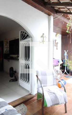 Casa de condomínio para alugar com 200m², 2 quartos e 1 vagaVaranda de Entrada