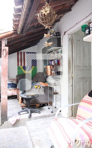 Casa de condomínio para alugar com 200m², 2 quartos e 1 vagaVaranda / Quintal
