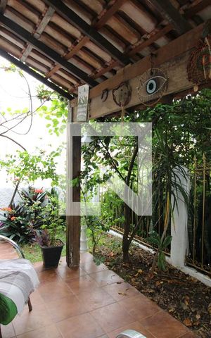 Casa de condomínio para alugar com 200m², 2 quartos e 1 vagaVaranda de Entrada