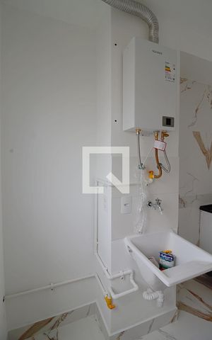Apartamento à venda com 41m², 2 quartos e 1 vaga Apartamento à venda com 41m², 2 quartos e 1 vagaÁrea de Serviço