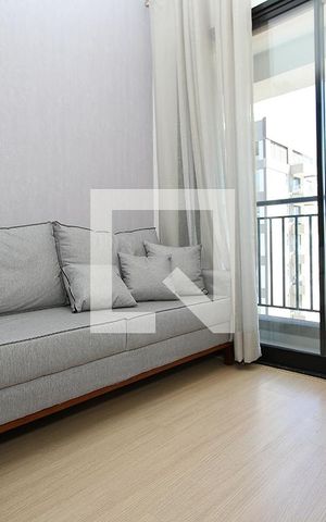 Studio para alugar com 30m², 1 quarto e sem vaga Studio para alugar com 30m², 1 quarto e sem vagaSala