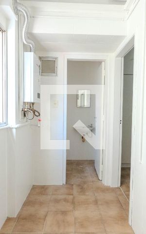 Apartamento à venda com 110m², 3 quartos e 2 vagas Apartamento à venda com 110m², 3 quartos e 2 vagasÁrea de Serviço
