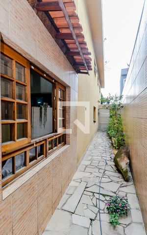 Casa para alugar com 326m², 3 quartos e 4 vagasCorredor Lateral 